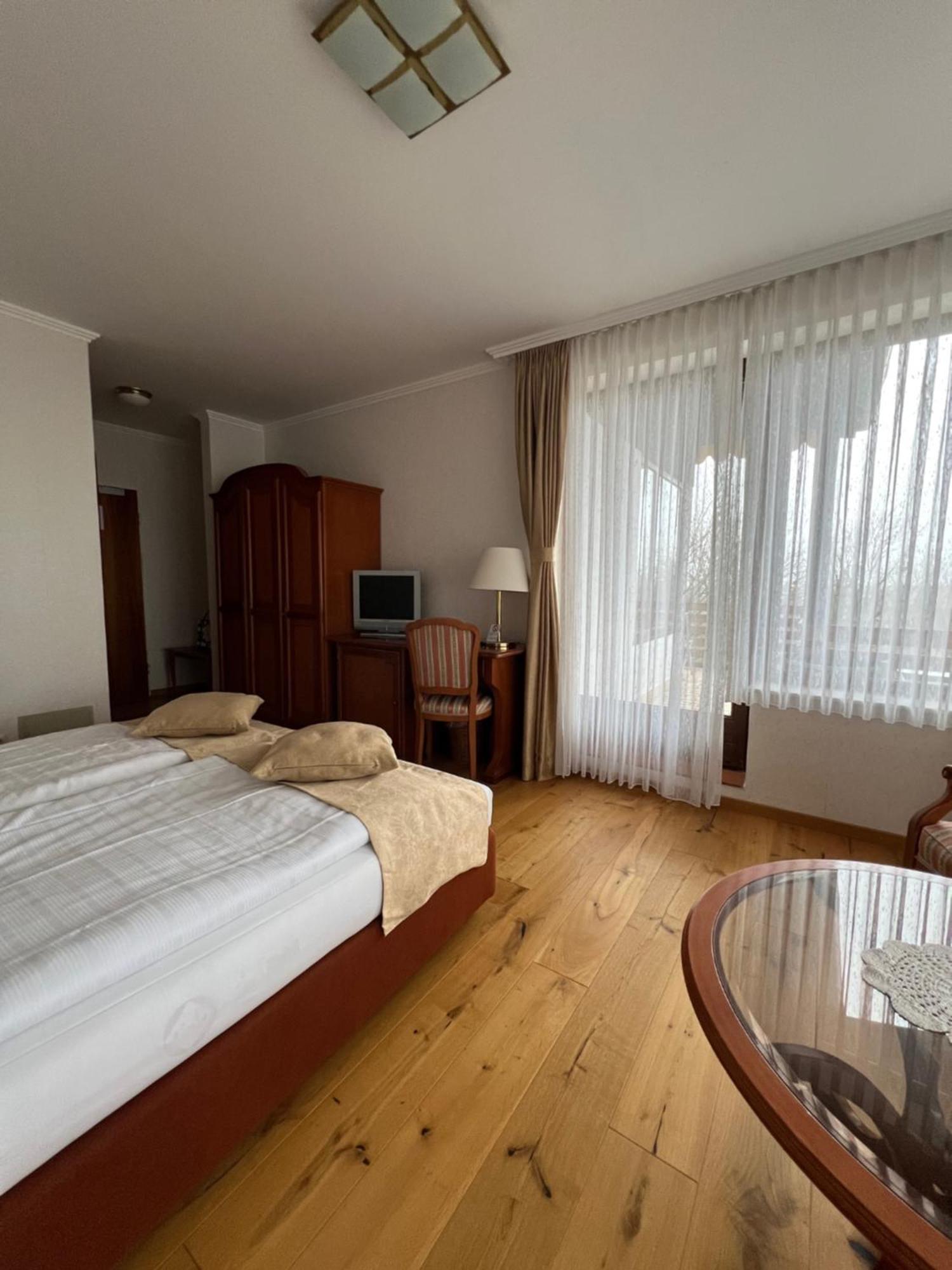 Parkhotel Maasberg Bad Sobernheim Exterior photo